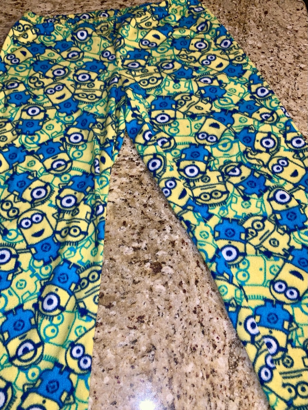 Men's Despicable Me Minions Fleece Pajama Pants All-Over Print Size Medium